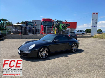 Osobní auto PORSCHE