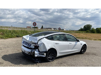 Osobní auto Tesla MODEL 3 5YJ3 Carte Grise Française endommagée: obrázek 4