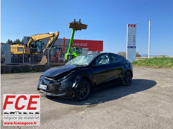 Osobní auto TESLA