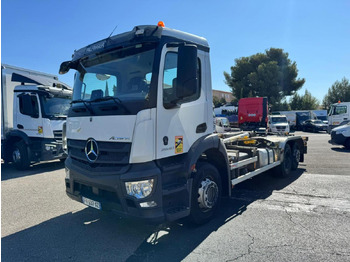 Hákový nosič kontejnerů MERCEDES-BENZ Actros 2540