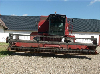 Sklízecí mlátička CASE IH