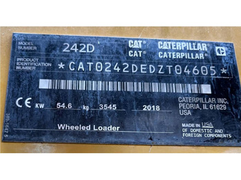 Smykový nakladač CAT 242D: obrázek 5