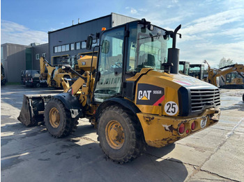 Kolový nakladač CAT 906H2: obrázek 4