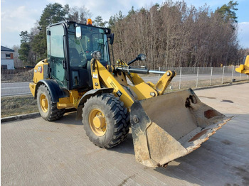Kolový nakladač CAT 906M: obrázek 2