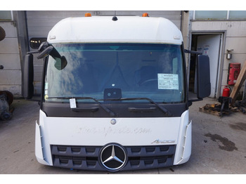 Kabina a interiér MERCEDES-BENZ