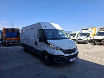 Mikrobus IVECO Daily 35s16