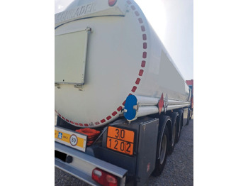 Schrader ADR, Treibstoff Diesel/Benzin, 4 Kammern, Sening Schrader ADR, Treibstoff Diesel/Benzin, 4 Kammern, Sening leasing Schrader ADR, Treibstoff Diesel/Benzin, 4 Kammern, Sening Schrader ADR, Treibstoff Diesel/Benzin, 4 Kammern, Sening: obrázek 1