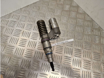 Motor a díly SCANIA