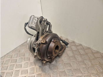 Motor a díly JCB