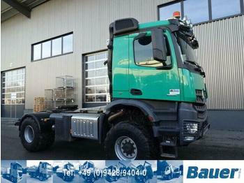 Traktor Mercedes-Benz Arocs 2051 Lof. Zugmaschine /4x4/ 64 Tkm: obrázek 1