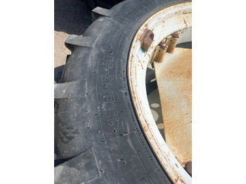 Pneumatiky pro Zemědělská technika Alliance 13,6-38 Däck På Ford fälg: obrázek 4