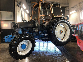 Traktor FORD