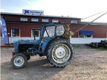 Traktor FORDSON