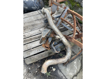 Výfukové potrubí CASE