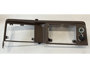 Kabina a interiér JOHN DEERE