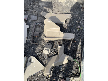 Kabina a interiér JOHN DEERE