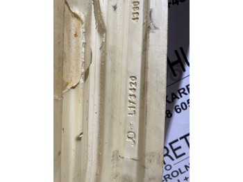 Kabina a interiér pro Zemědělská technika John Deere 6920S - osłona akustryczna obicie plastik wnętrza L173420 LEWA: obrázek 4 Kabina a interiér pro Zemědělská technika John Deere 6920S - osłona akustryczna obicie plastik wnętrza L173420 LEWA: obrázek 4