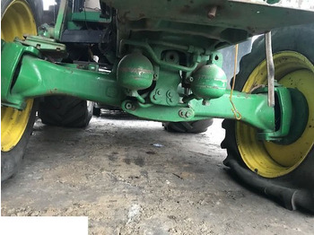Podvěs JOHN DEERE