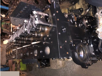 Motor a díly MANITOU MLT 629
