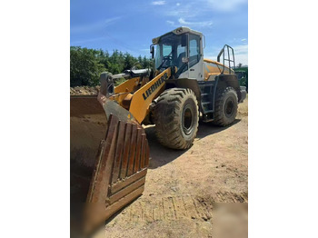 Kolový nakladač LIEBHERR L 550