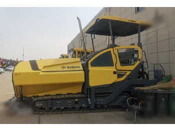 Finišér BOMAG