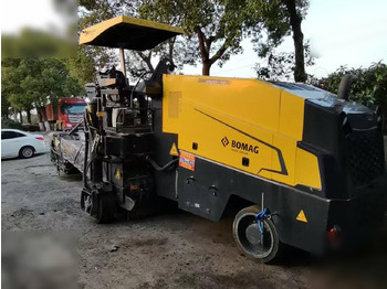 Silniční fréza BOMAG