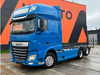 Podvozek s kabinou DAF XF 530
