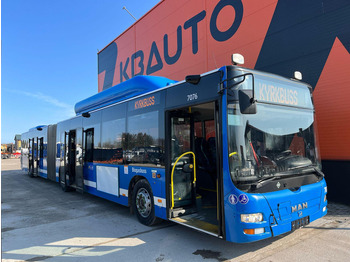 Kloubový autobus MAN Lion's City