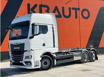 Hákový nosič kontejnerů MAN TGX 26.510