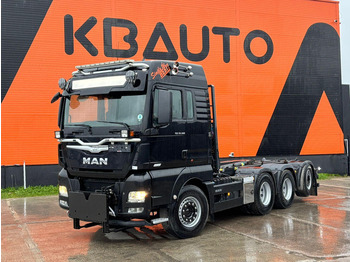 Hákový nosič kontejnerů MAN TGX 35.560