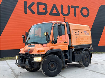 Zametací vůz UNIMOG U300