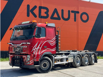 Hákový nosič kontejnerů VOLVO FH16 700