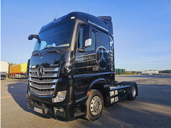 Tahač MERCEDES-BENZ Actros 1843