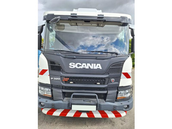 Nákladní automobil valníkový/ Plošinový, Auto s hydraulickou rukou Scania P 320: obrázek 3