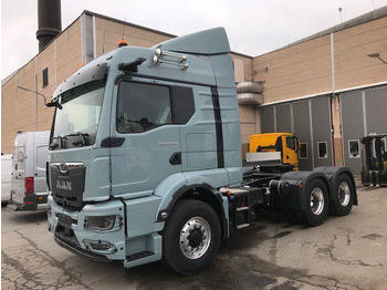 Tahač MAN TGS 33.510 6X6H Skogsmaskinsdragare: obrázek 2