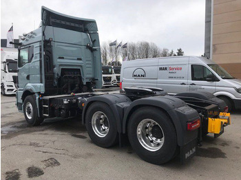 Tahač MAN TGS 33.510 6X6H Skogsmaskinsdragare: obrázek 4