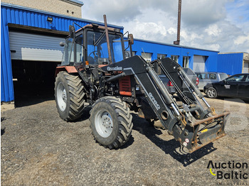Traktor BELARUS