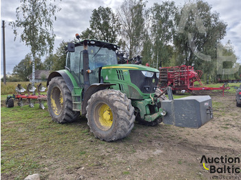 Traktor JOHN DEERE 6210R
