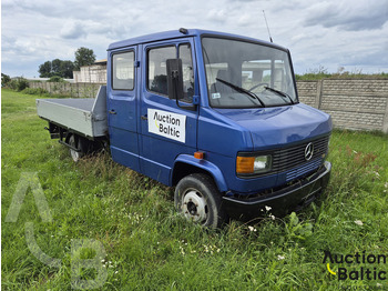 Nákladní automobil valníkový/ Plošinový MERCEDES-BENZ