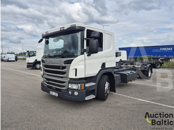 Podvozek s kabinou SCANIA P 450