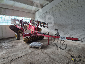 Stroj na obdělávání půdy VÄDERSTAD