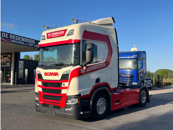 Tahač SCANIA R 450