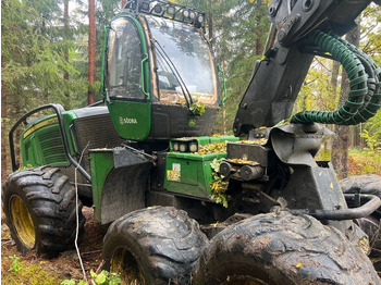 Harvestor JOHN DEERE