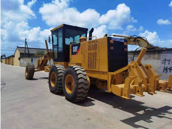 Grejdr CATERPILLAR 140G