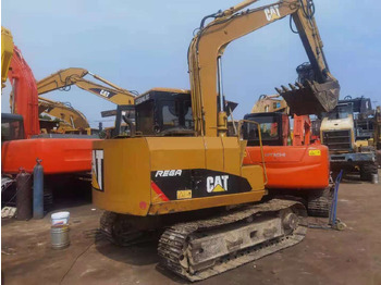 Pásové rýpadlo CATERPILLAR E70B