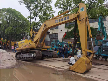 Pásové rýpadlo KOMATSU PC200-8