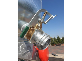 Nový Fekální cisterna POMOT Single-axial tanker truck/ Beczkowóz wóz asenizacyjny 8000 l: obrázek 3