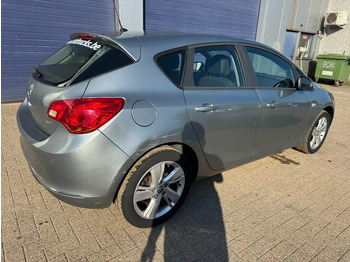 Sedan Opel Astra **EURO5-AIRCO**: obrázek 4