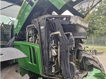Traktor John Deere 6230R: obrázek 3