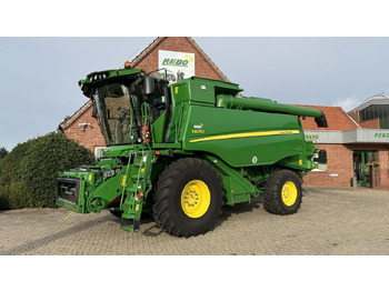 Sklízecí mlátička JOHN DEERE T660